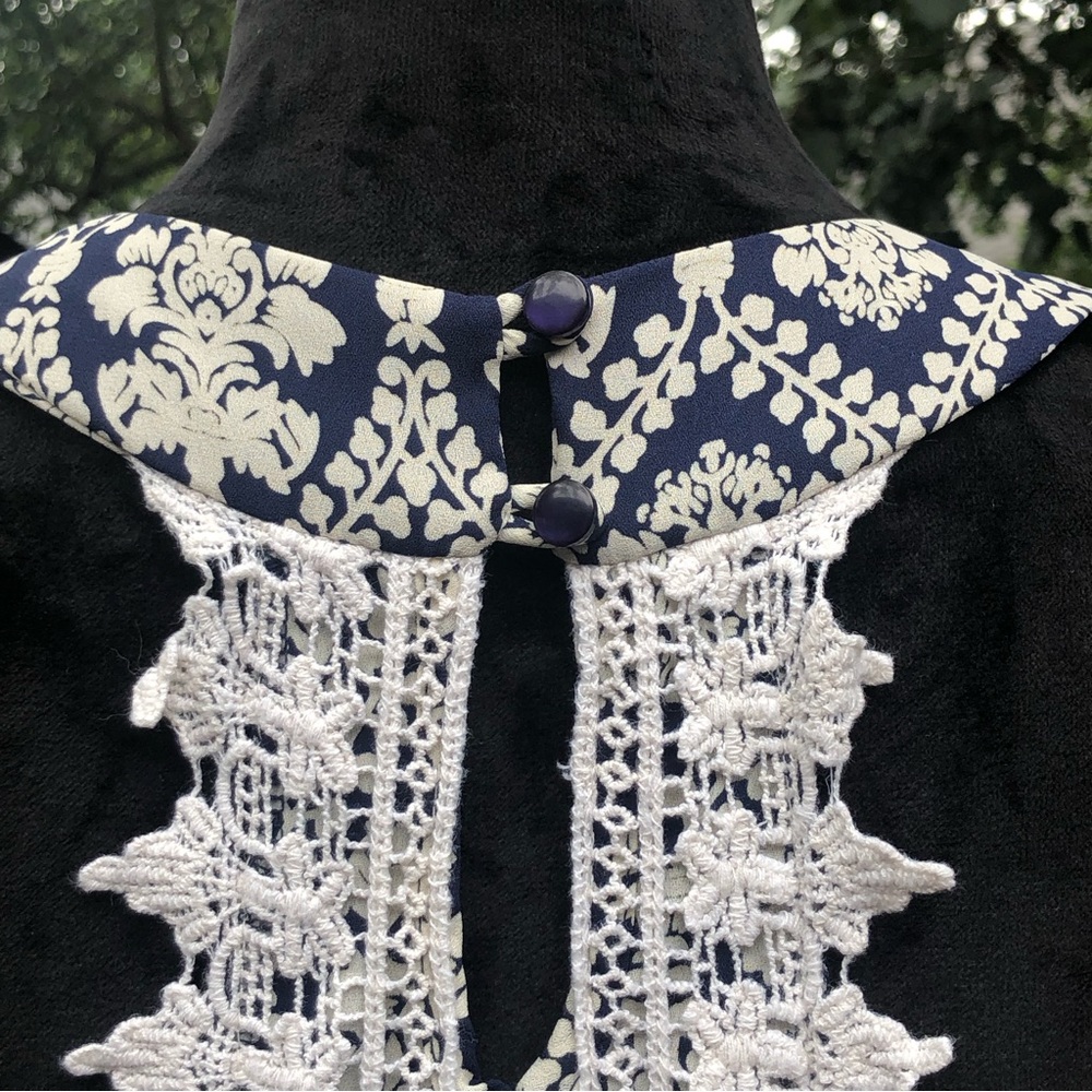 Buttons Navy Blue Victorian Print Dress size Medium - Picture 8 of 8